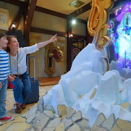 מלון Gardaland Magic 4*